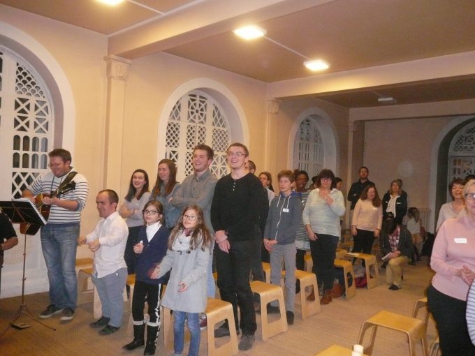 messe avec les résidents et ouverte à tous